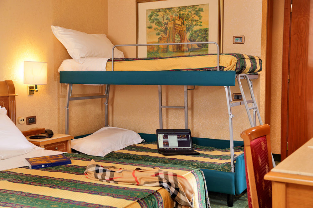 Colonna Room Rental Фраскаті Екстер'єр фото
