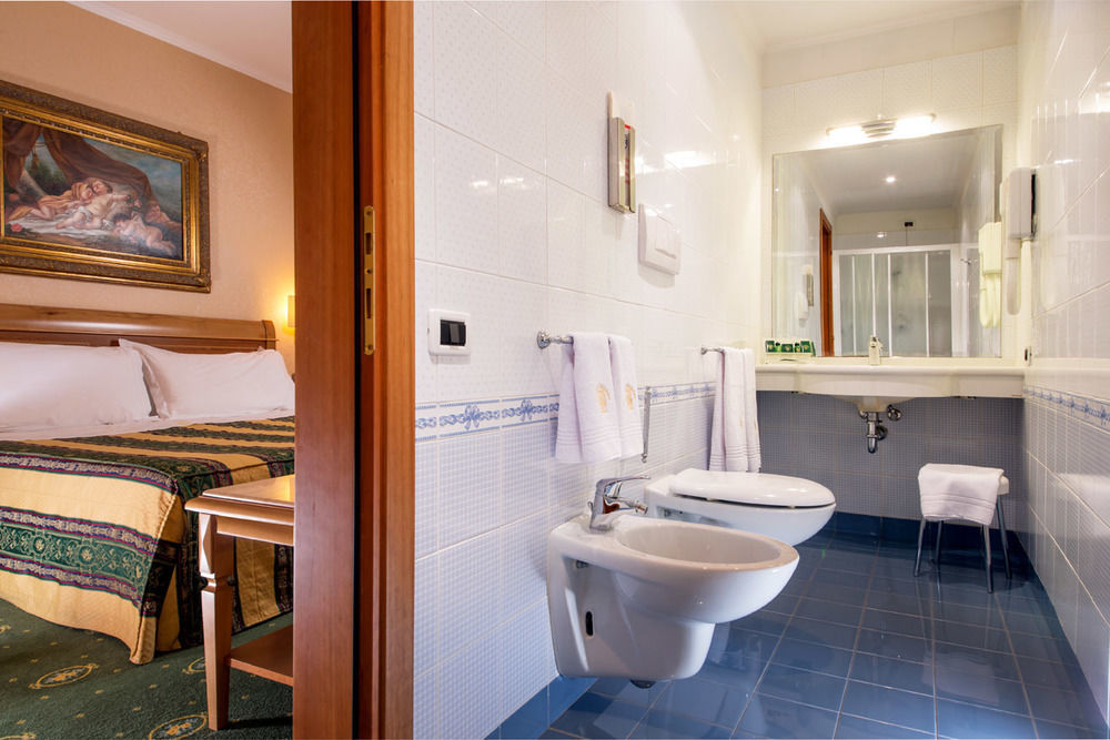 Colonna Room Rental Фраскаті Екстер'єр фото